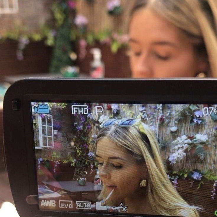 The2.7KCorder Pro β 2.7K UHD Camcorder with Touchscreen & 60 FPS